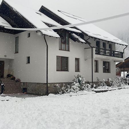 Hotel Casa Voroneț Extérieur photo
