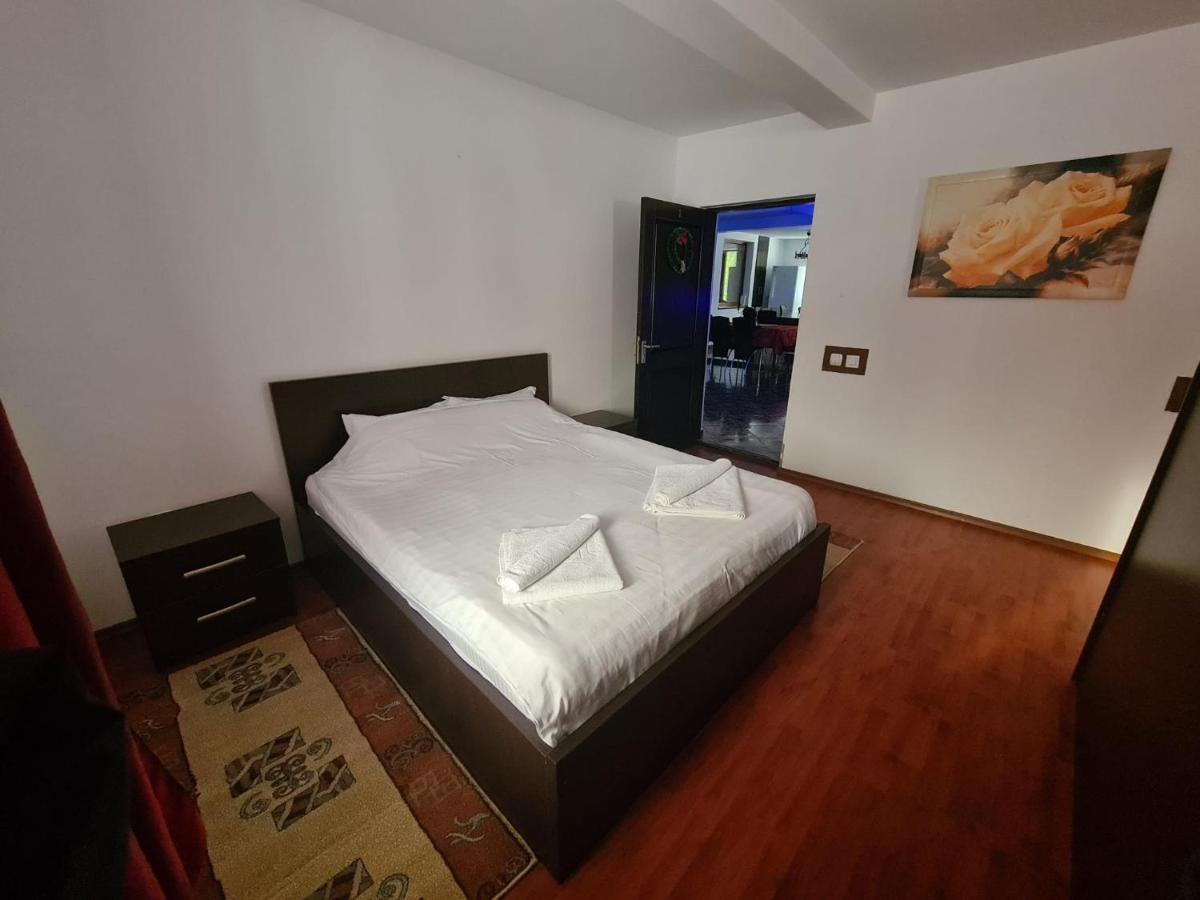 Hotel Casa Voroneț Extérieur photo