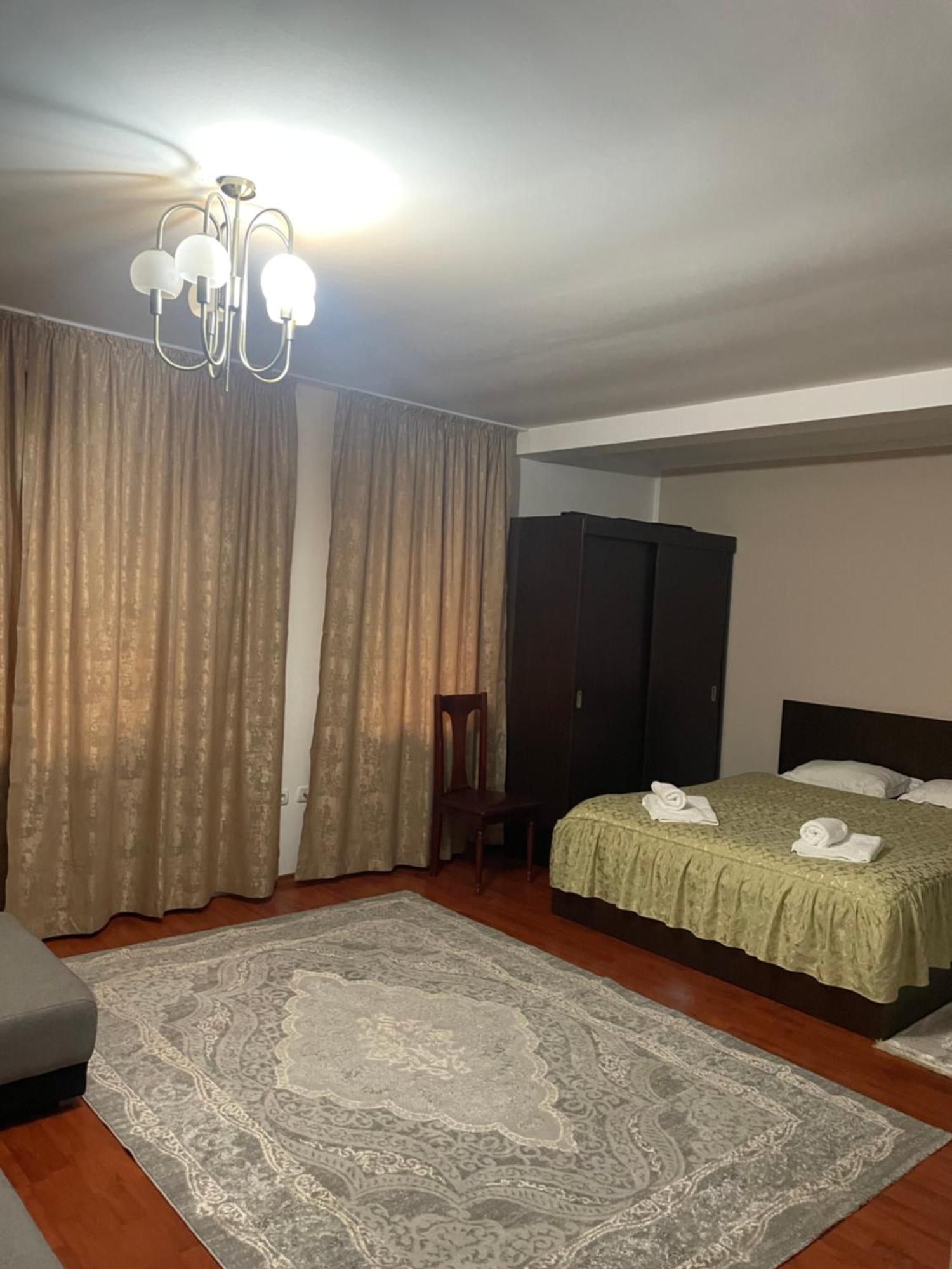 Hotel Casa Voroneț Extérieur photo